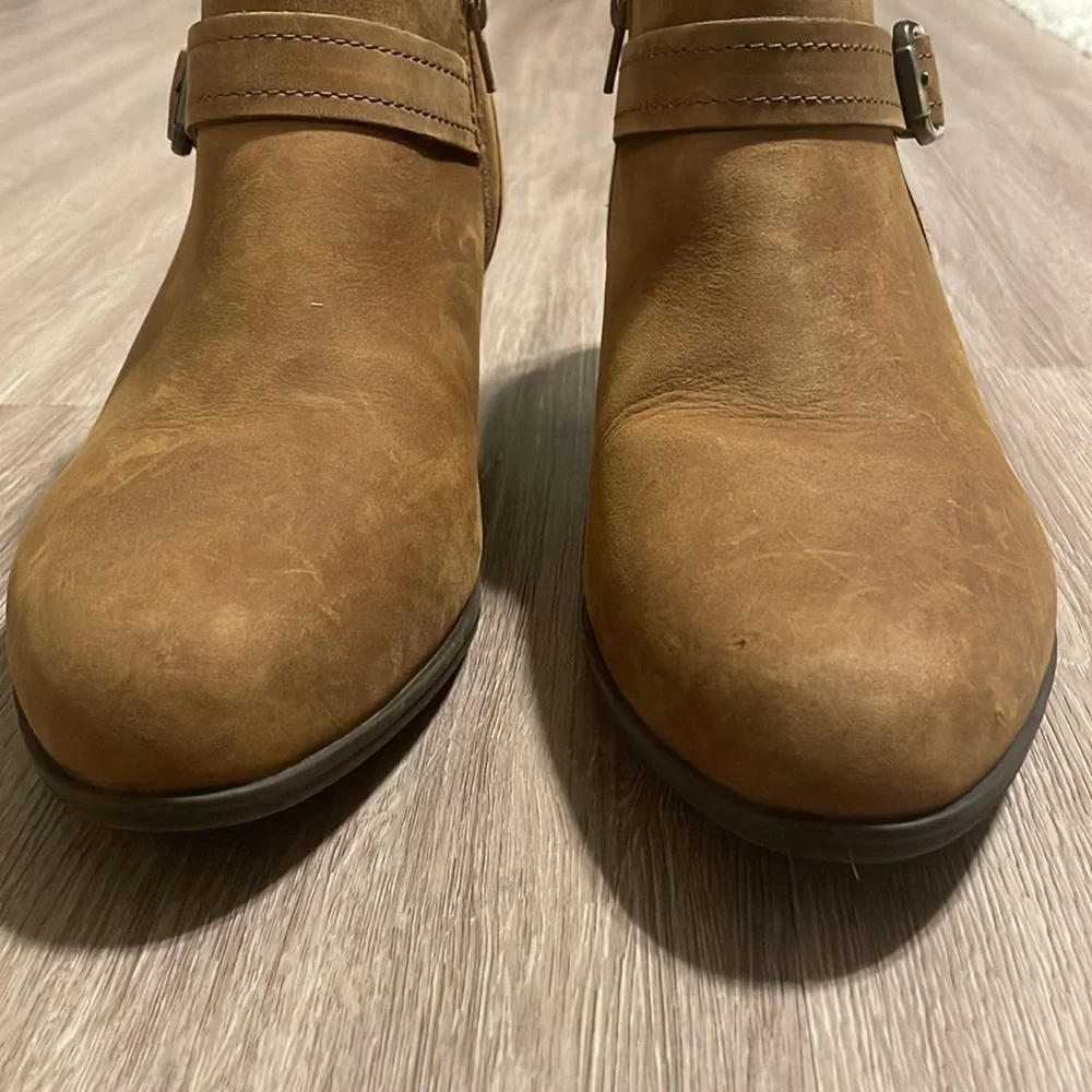 Clark’s Women’s Adreena Hope Booties Size 11 Tan Leather Western Coastal Cowgirl